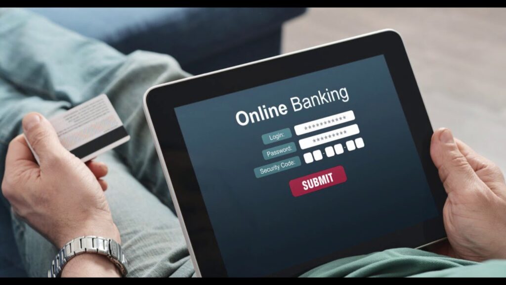 Как безопасно пользоваться банковской картой