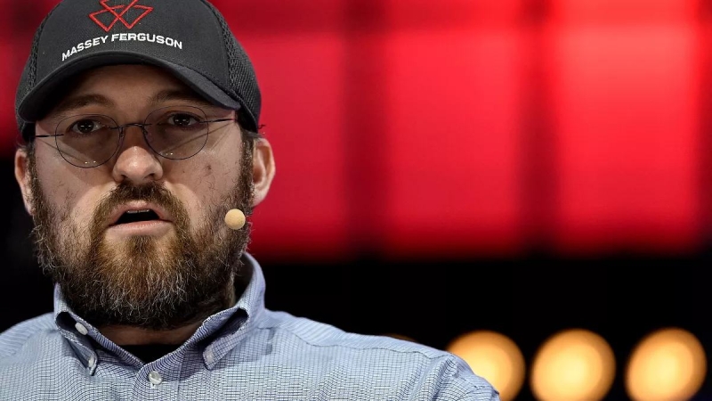 Чарльз Хоскинсон назвал сообщество XRP неспособным к критическому мышлению