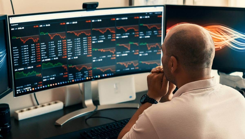 Объёмы торгов на криптобиржах упали на 47% до 17-месячного минимума