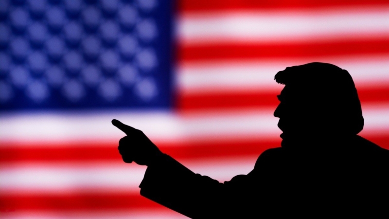 Дональд Трамп и его семья купили акции Coinbase, Strategy и MARA Holdings